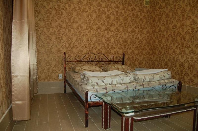 Apartment On Stepana Bandery 37 Постійне Електропостачання 리비프 외부 사진